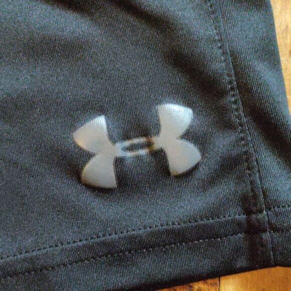 Under Armour Black Athletic Shorts Youth large Athesiure Summer - Picture 2 of 9